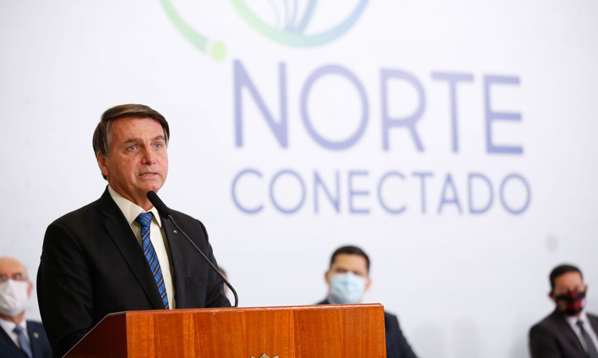 Bolsonaro defende privatizações e responsabilidade fiscal do Estado