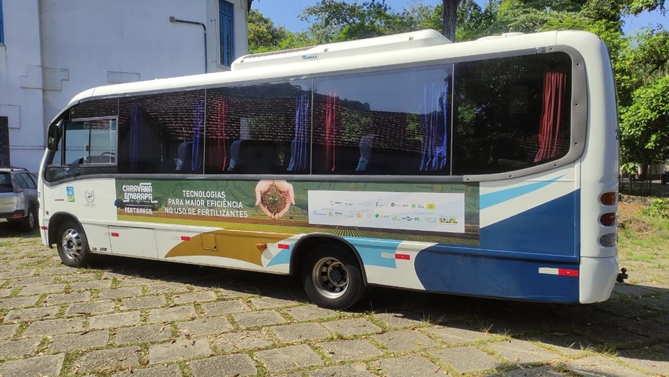 Caravana Embrapa FertBrasil chega a Venda Nova do Imigrante