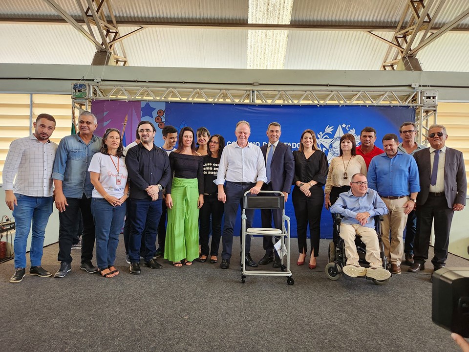 Entidades sociais recebem equipamentos do Governo do Estado