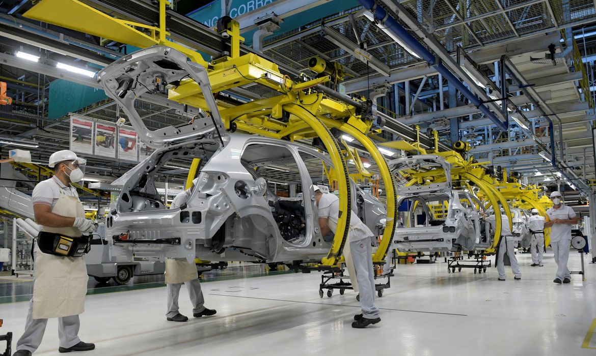 Ipea: consumo aparente de bens industriais cresce 5,2% em junho