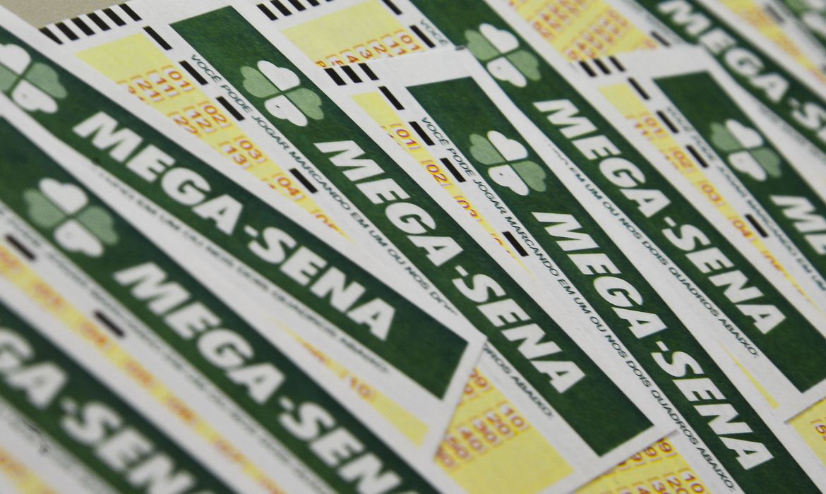 Mega-Sena acumula e sorteia R$ 65 milhões nesta quarta-feira (30)