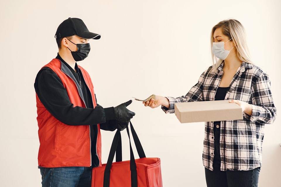 Procon-ES orienta consumidor sobre serviços de delivery
