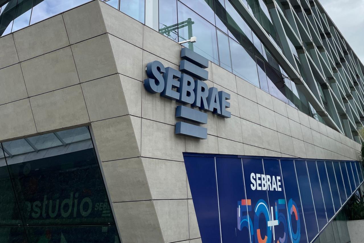 Sebrae/ES abre processo seletivo com salários de até R$ 13.881,51