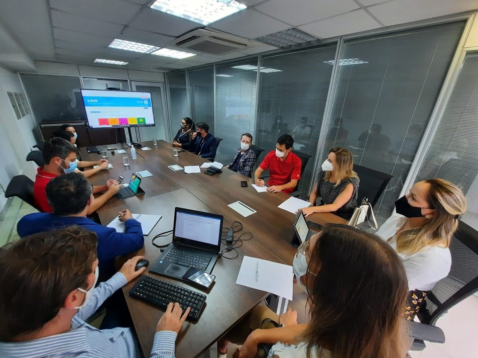 Secont recebe representantes da CGE de Santa Catarina para visita técnica