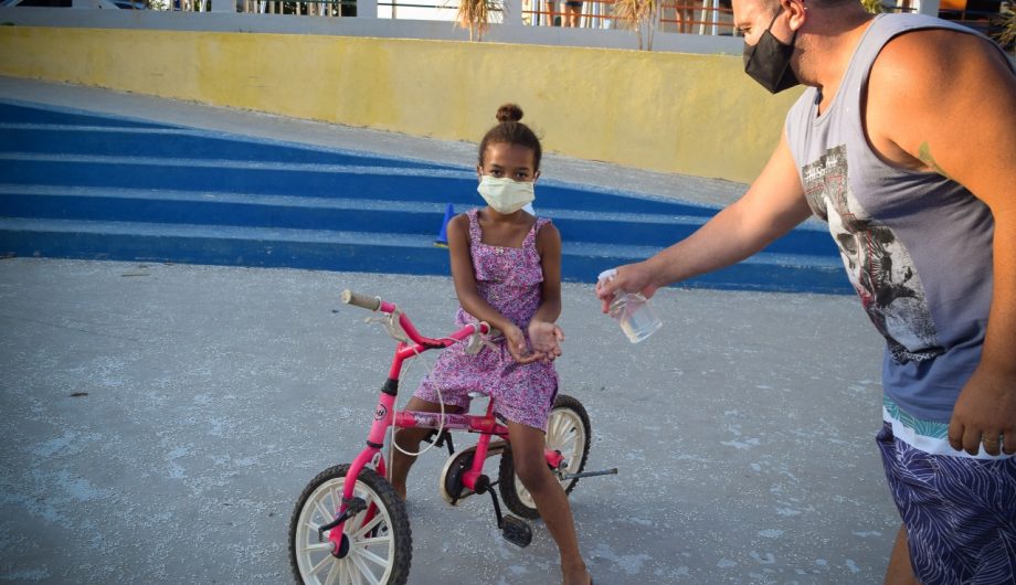 Covid-19: ação intensifica orientação sobre medidas preventivas em áreas de lazer em Cachoeiro