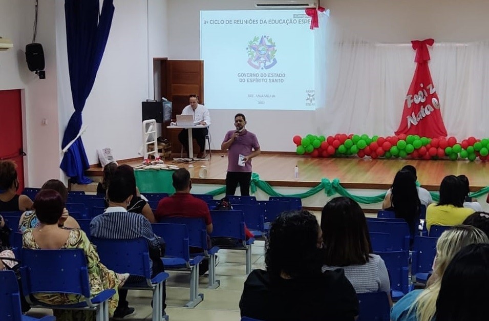 SRE Vila Velha realiza 3º ciclo de reuniões sobre Atendimento Educacional Especializado
