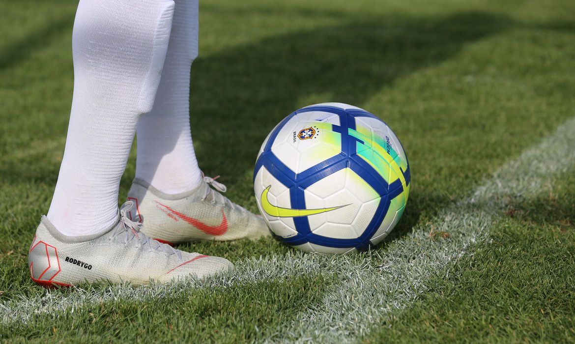 Campinense vai à final do paraibano