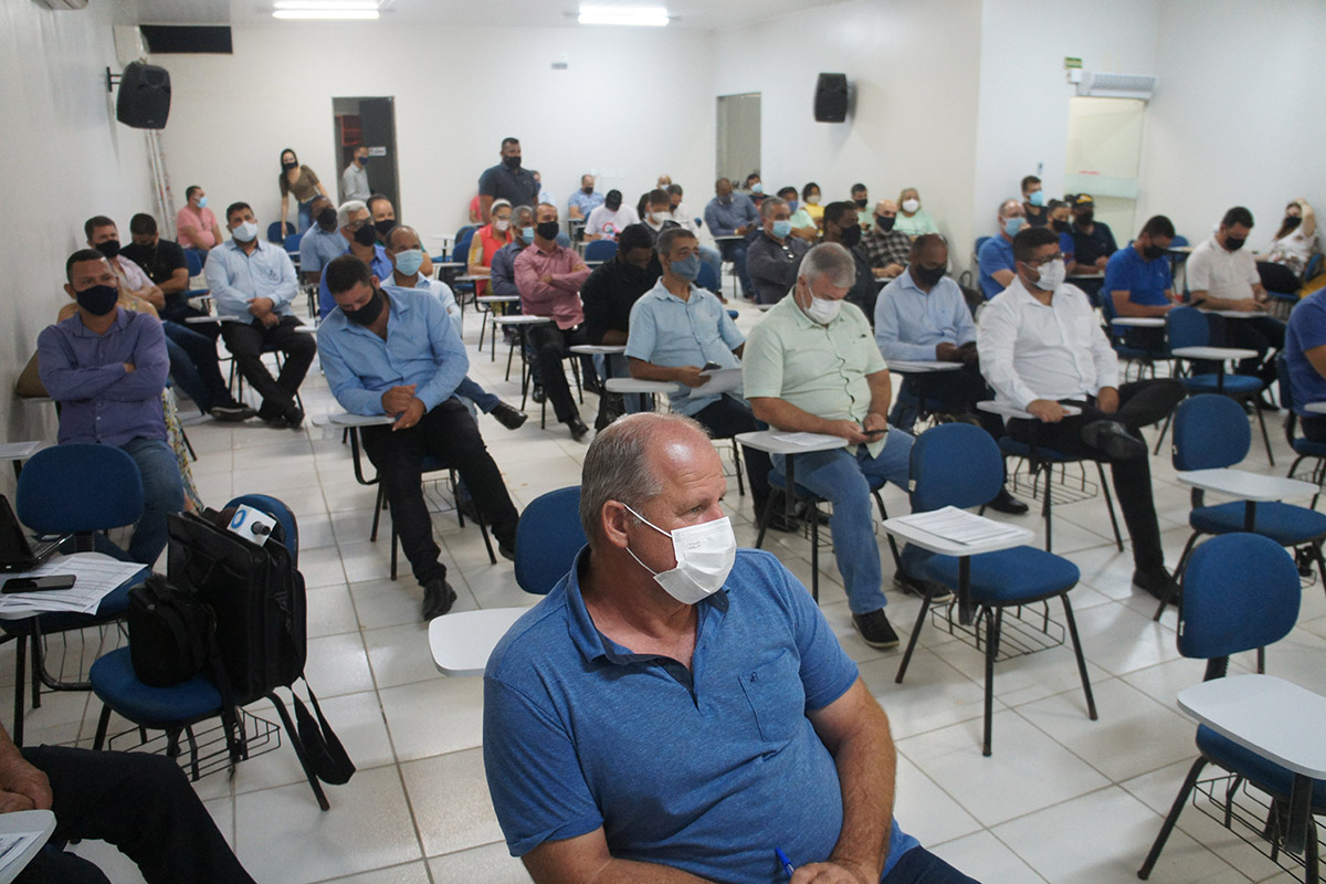 Microrregiões Rio Doce e Nordeste debatem LOA