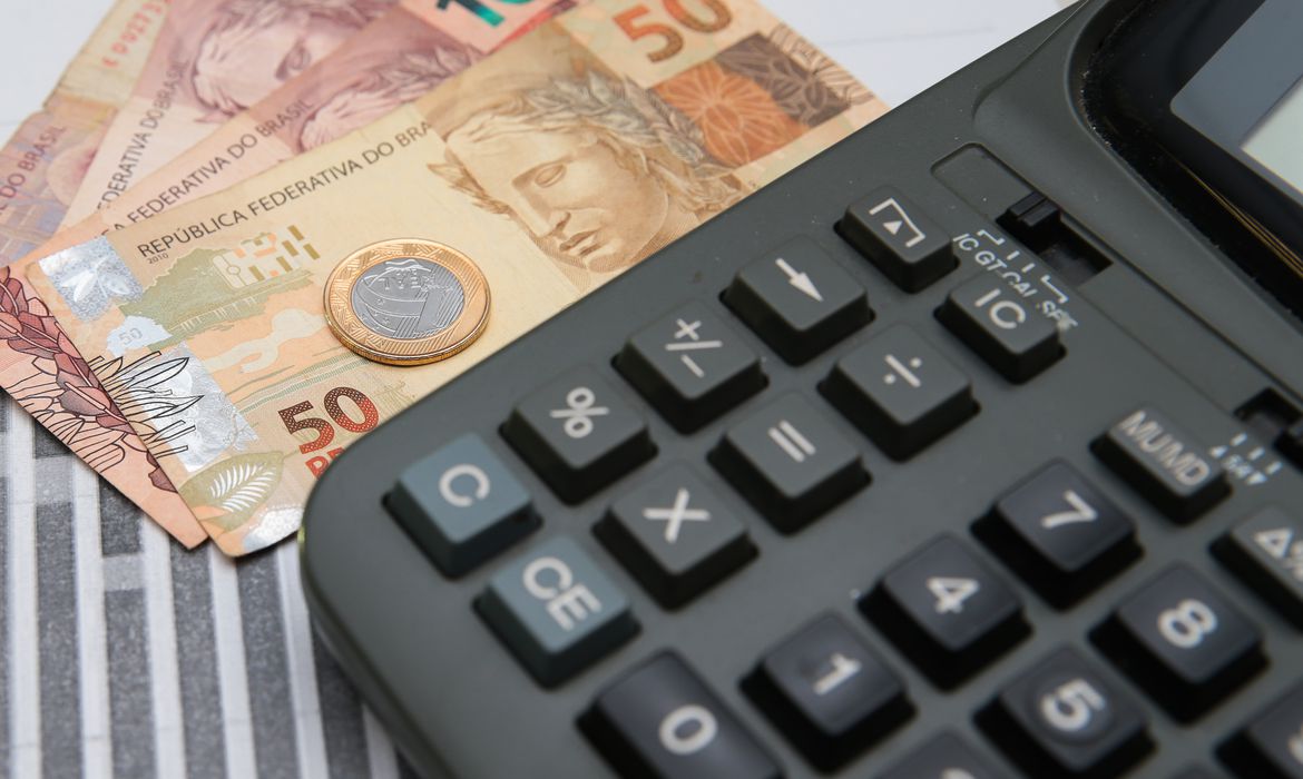 PIB recua 1% em agosto, aponta Ibre/FGV
