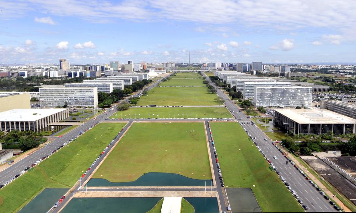 Comissão do Senado aprova projeto que estende validade de concursos