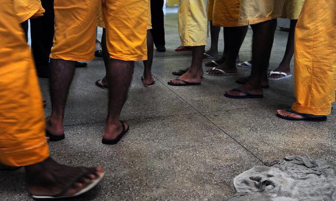 Defensoria: prisão em flagrante reforça racismo estrutural no Rio