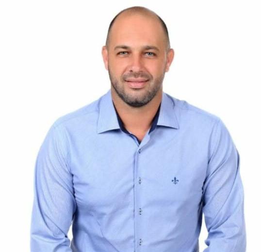 Vice-prefeito de Castelo, Renato Côgo, está internado com Covid-19