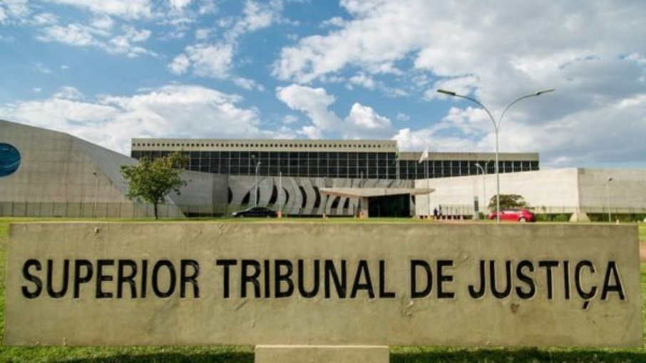 STJ é criticado após divulgar oficinas sobre 