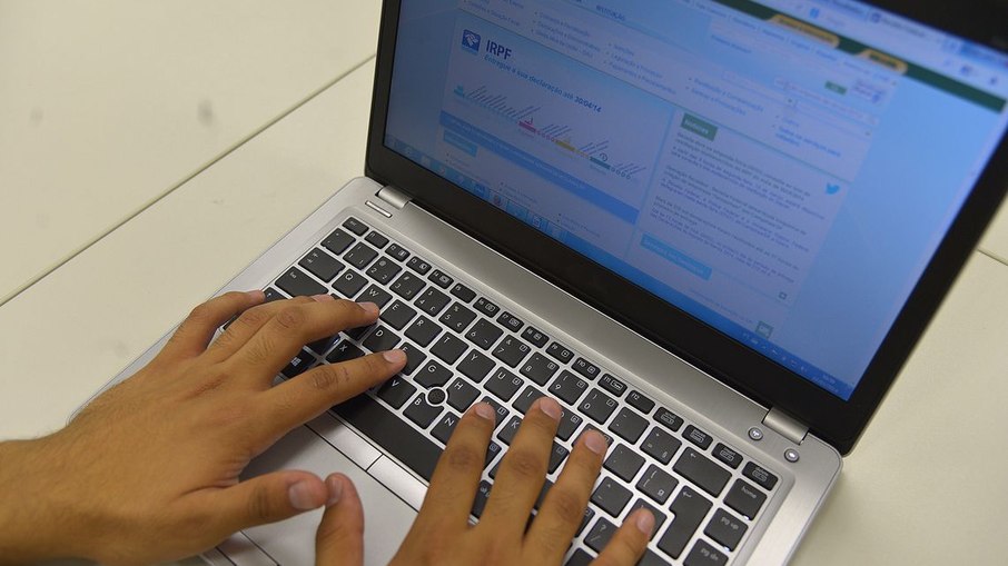 IR 2021: Receita recebeu mais de 1,1 milhão de declarações em três dias