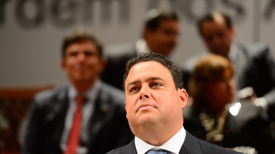 'Incompetência' de Bolsonaro causa 