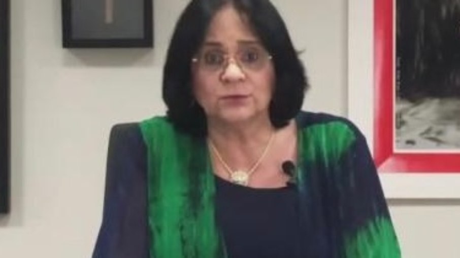 Ministério de Damares Alves atravessa surto de Covid-19; saiba mais