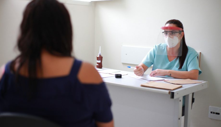 Cachoeiro renova adesão ao Mais Médicos e busca 14 profissionais