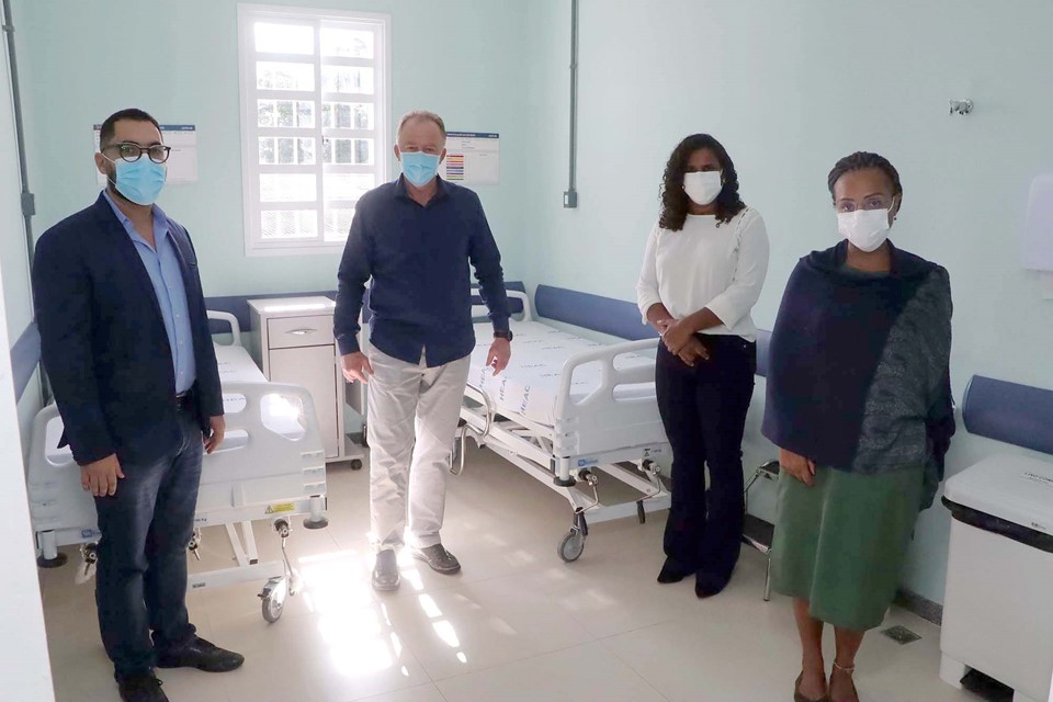 Governo entrega 40 novos leitos clínicos no Hospital Estadual de Atenção Clínica