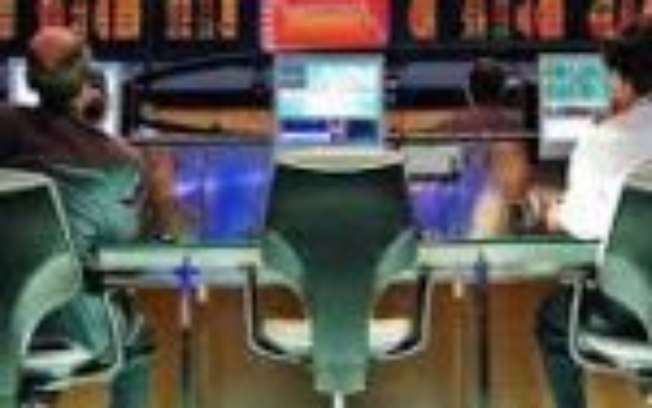 Ibovespa Futuros abre em queda atento ao exterior e acompanhando a pandemia no Brasil