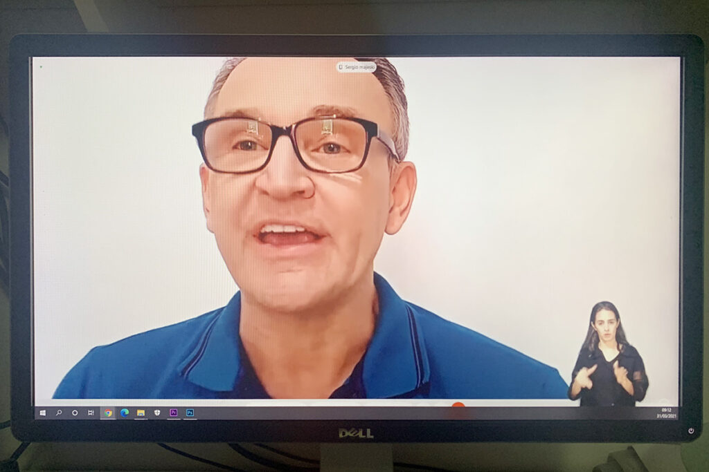 Majeski enfatiza importância da democracia