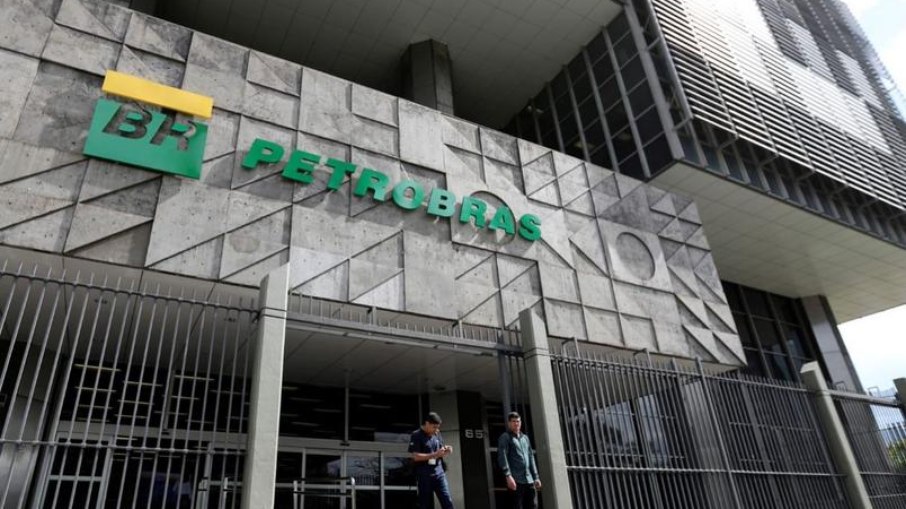 Ex gerente da Petrobras acusado de manipular do mercado recorre contra estatal