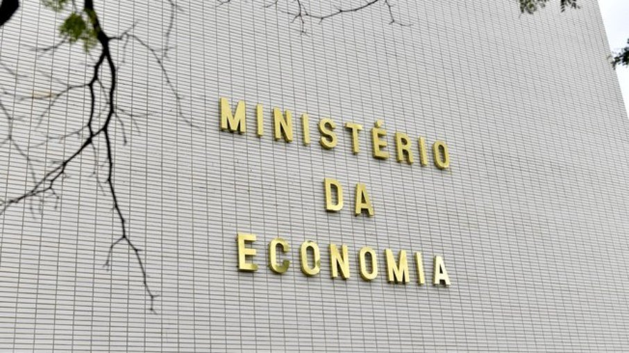 Orçamento travado impossibilita o adiantamento do 13º para aposentados