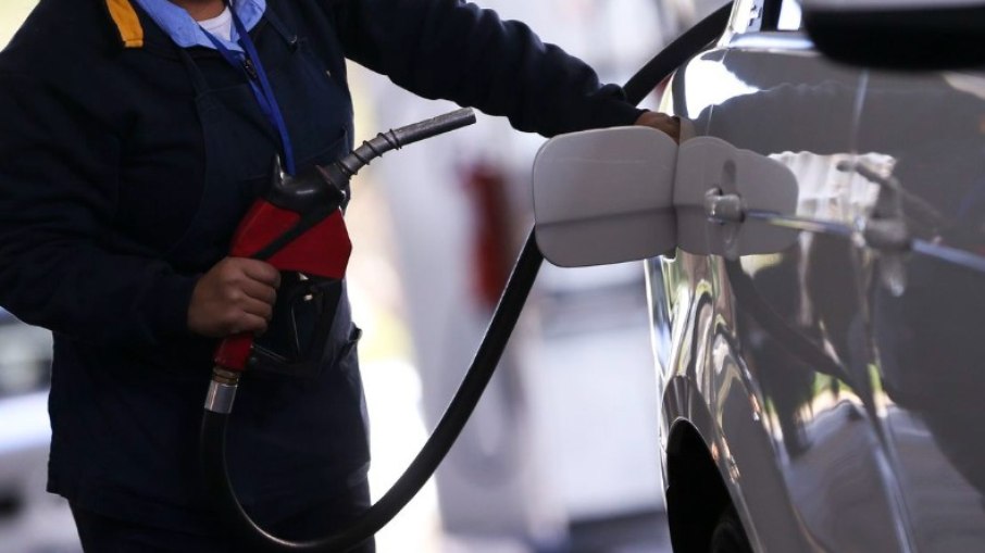 Cartéis em postos de gasolina geraram R$ 495 milhões em multa, diz Cade