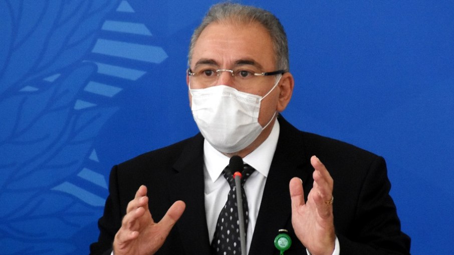 Ministro da Saúde relata situação 