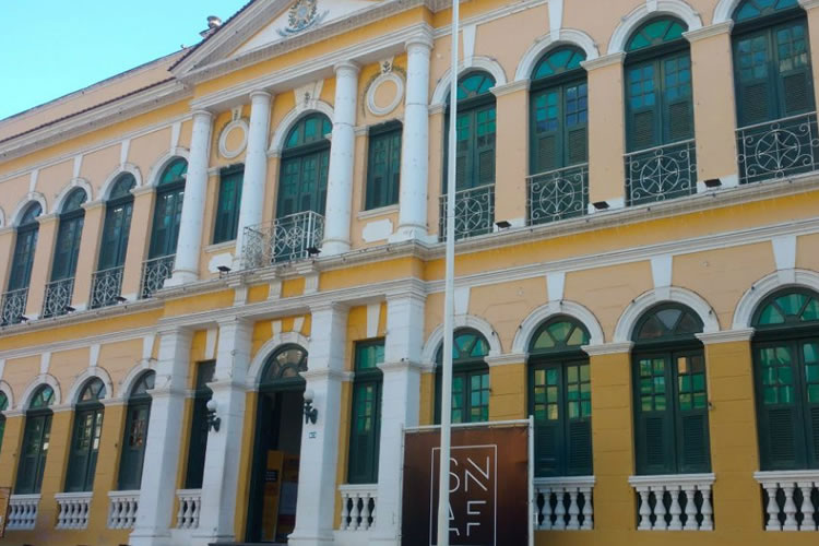 Lives para incentivar exercícios físicos em casa seguem até sábado (10)