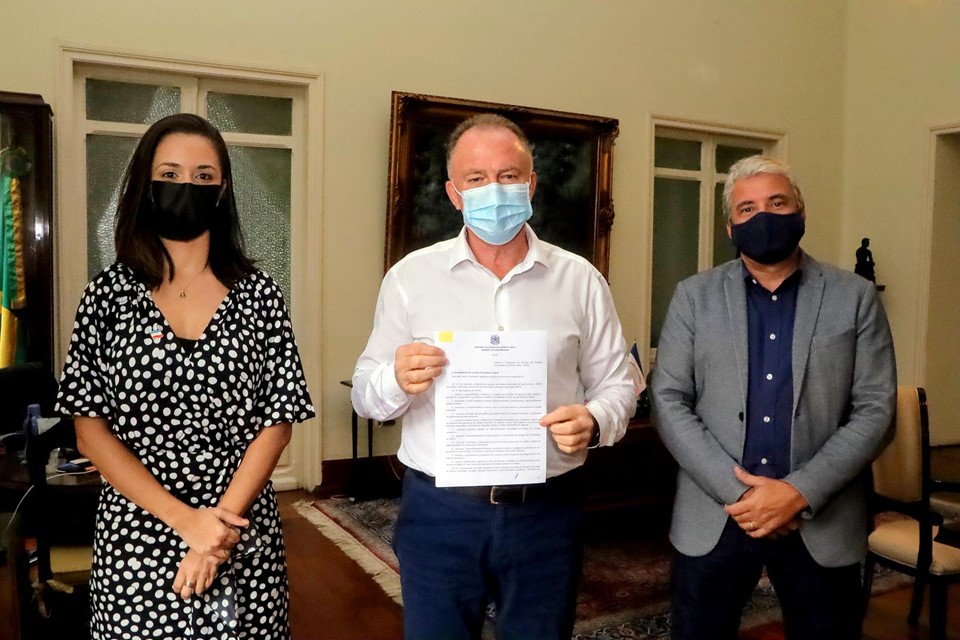 Lei do Programa de Geração de Energias Renováveis do Espírito Santo é sancionada pelo governador