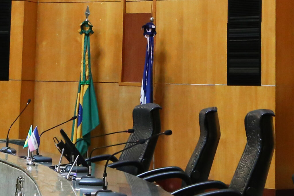 PEC limita reeleição da Mesa Diretora