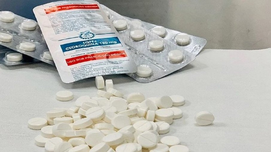Médica que aplicou nebulização de hidroxicloroquina é demitida em Manaus