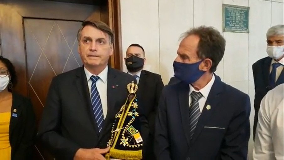 Bolsonaro considera 