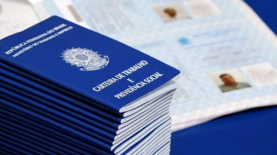 Em ano de demissões, aviso prévio e multa do FGTS são temas mais reclamados