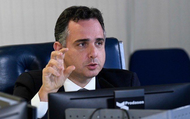 Enquanto negociam com Ciro, líderes do DEM cogitam lançar Pacheco como candidato