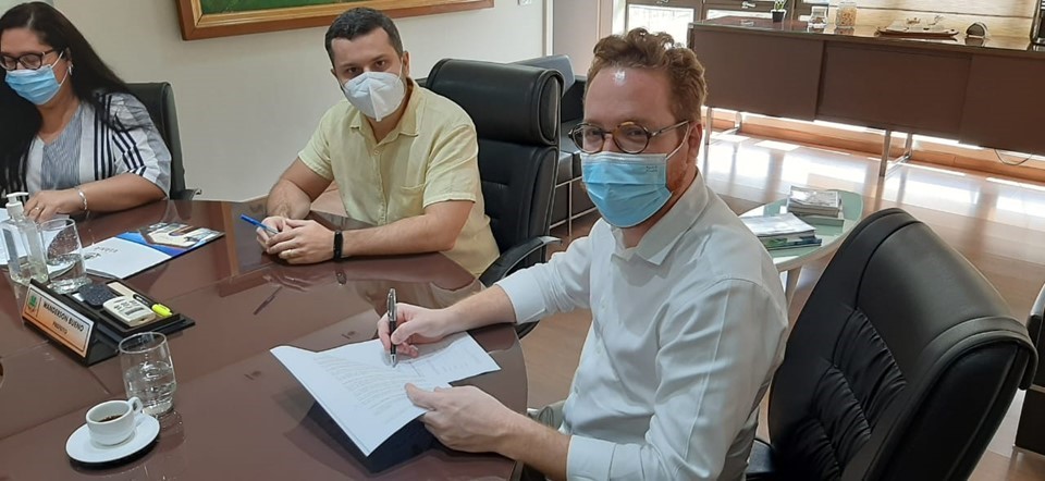Viana e Santa Maria de Jetibá aderem ao Pacto Pela Aprendizagem no Espírito Santo