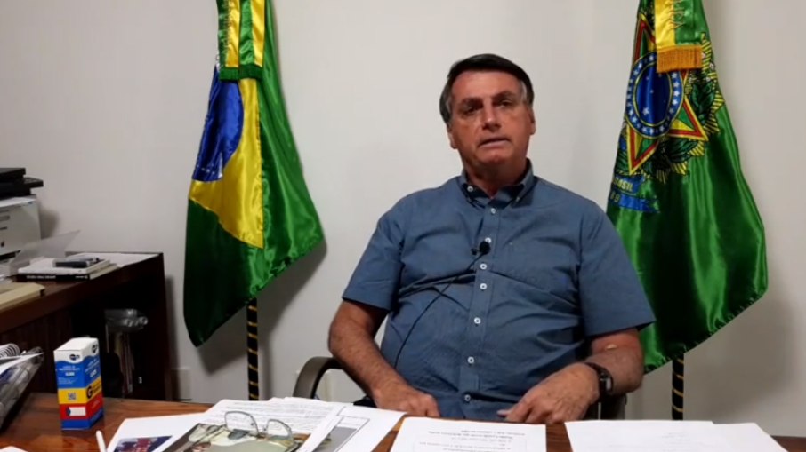 Bolsonaro diz que PL contra diferença salarial dificultará emprego para mulheres