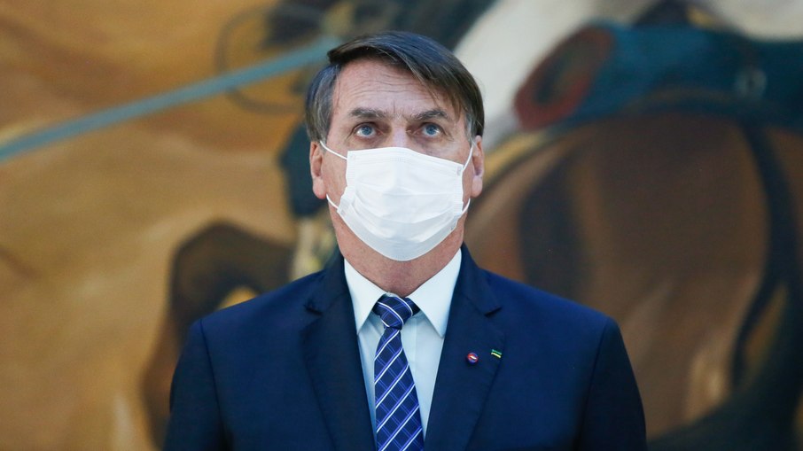 Após café da manhã recusado, Bolsonaro convoca TCU para videoconferência