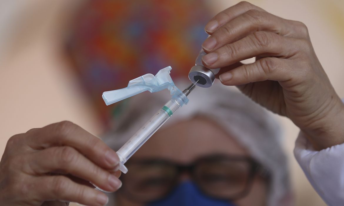 Covid: mais de 559 mil pessoas não tomaram a 2ª dose da vacina em SP