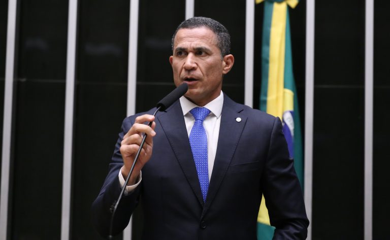 Projeto restringe prisão preventiva de agentes de segurança em serviço