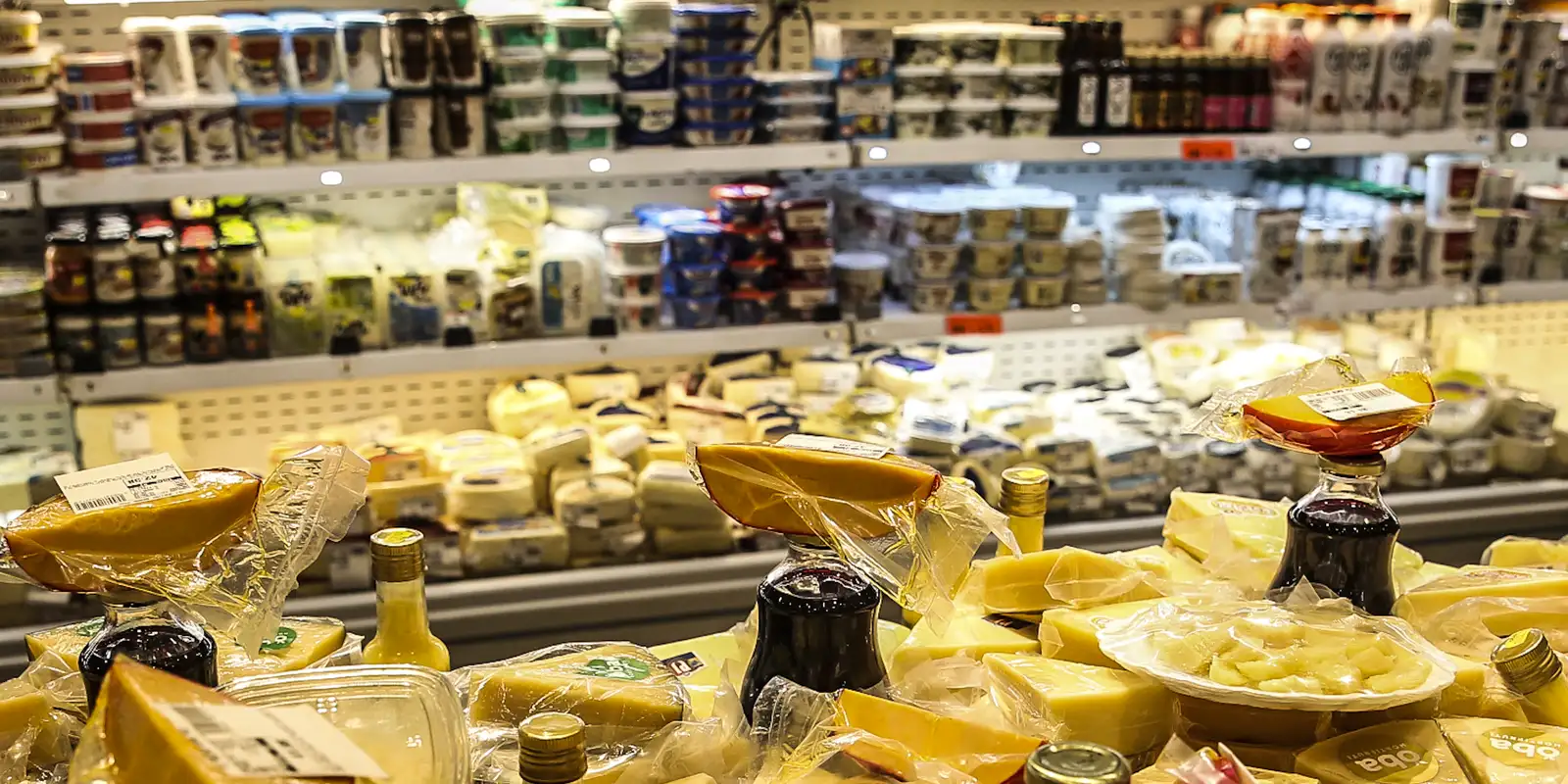 Crédito e emprego explicam vendas no comércio em patamar recorde