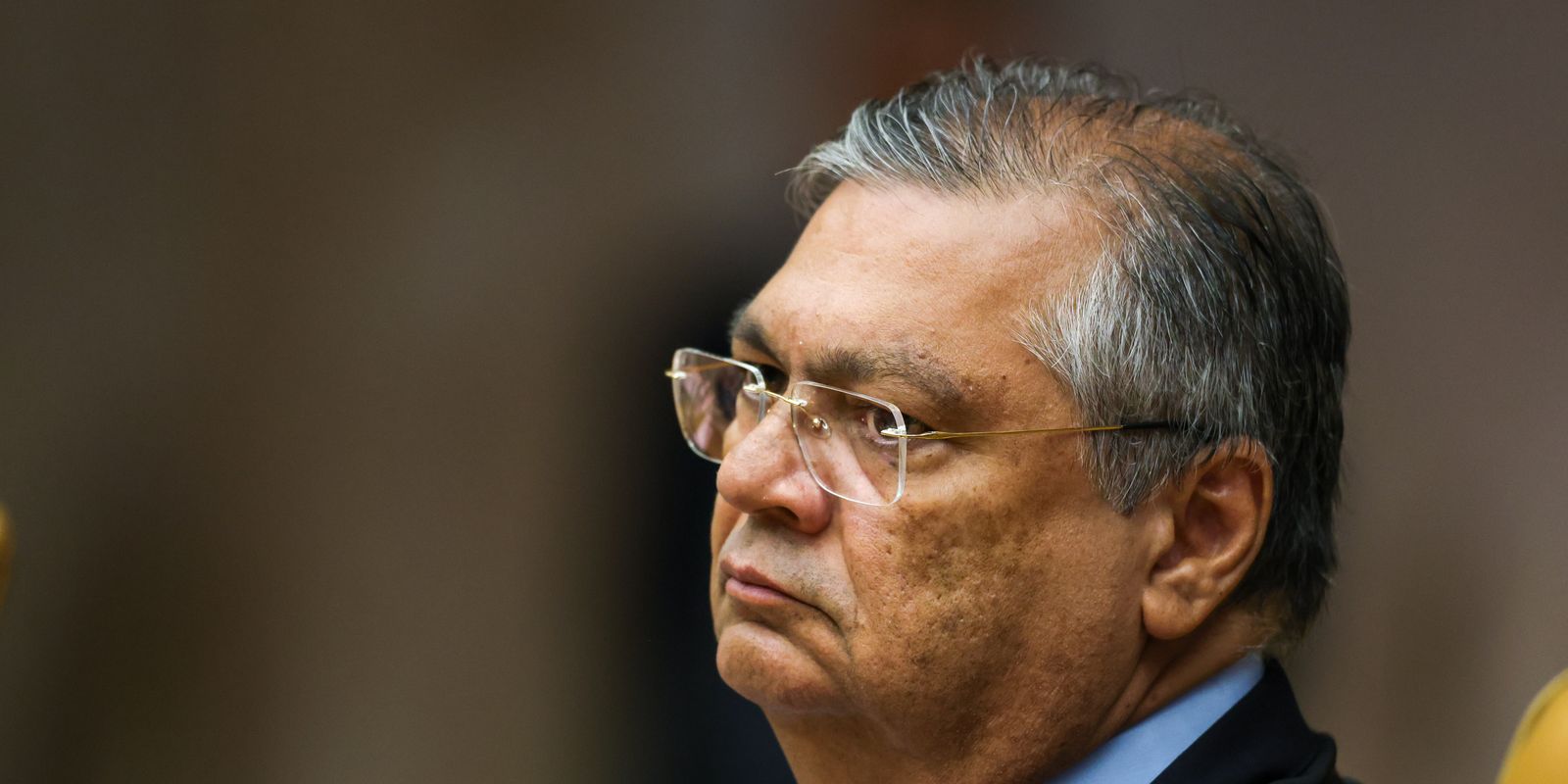 Dino suspende decisão da CPMI do INSS que quebrou sigilos de Lulinha