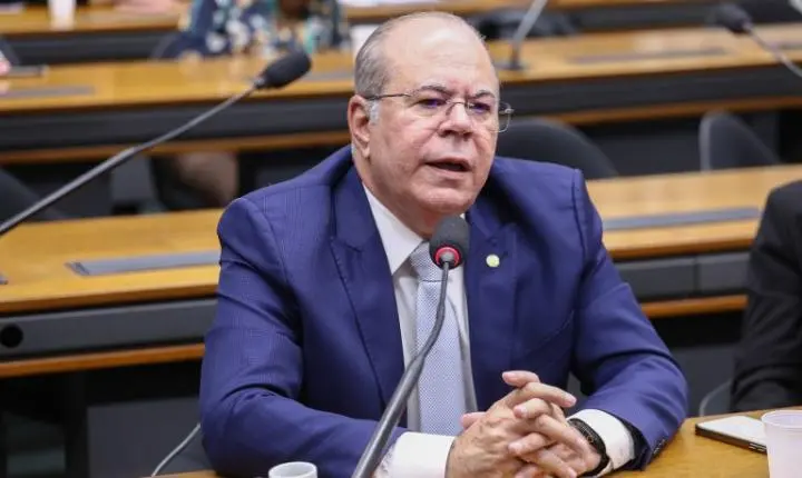 Comissão aprova divulgação obrigatória de dados sobre qualidade de água e esgoto